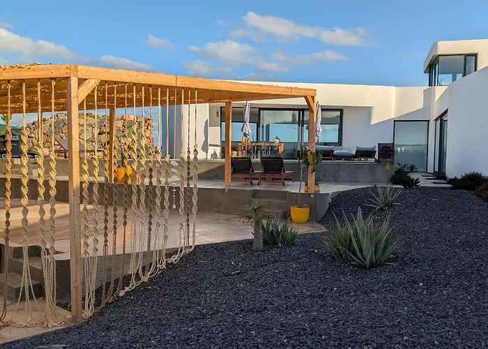 Simone - 5 - Piscine Chauffée Lajares