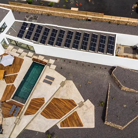 Simone - 5 - Piscine Chauffee Lajares